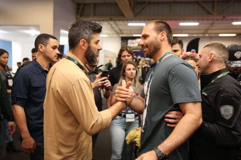 Deputador Eduardo Bolsonaro e Mauro Braga - CEO Shot Fair Brasil